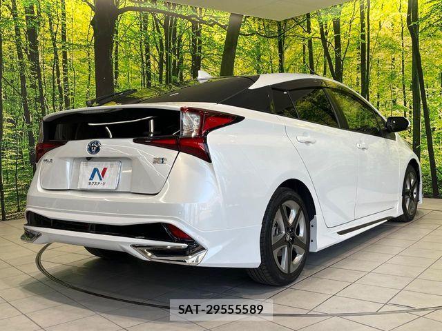 Toyota PRIUS 2020-11 8337423-15
