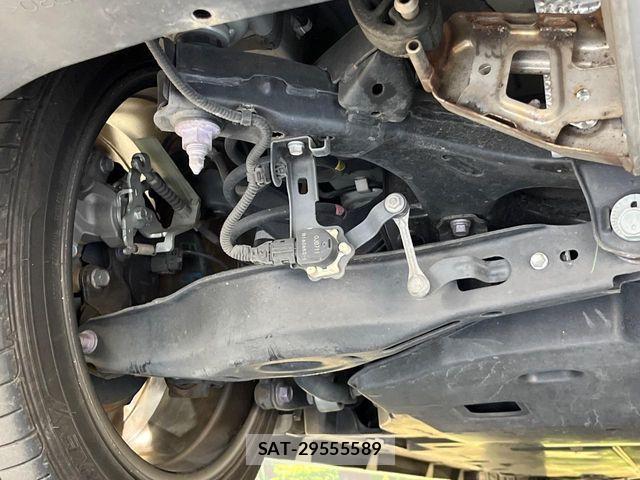 Toyota PRIUS 2020-11 8337423-18