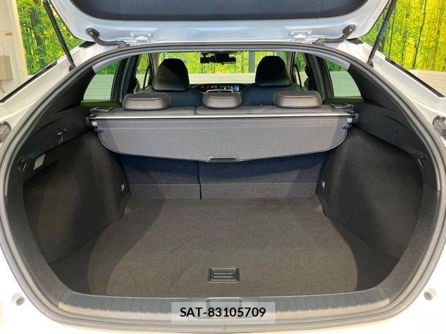 Toyota PRIUS 2022-02 8337420-10