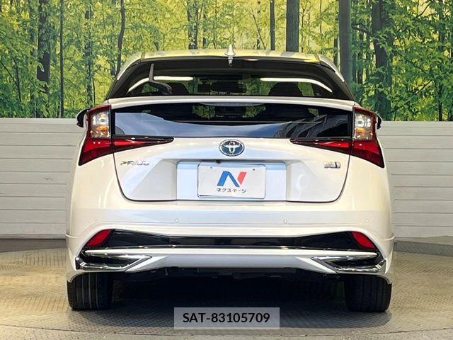 Toyota PRIUS 2022-02 8337420-15