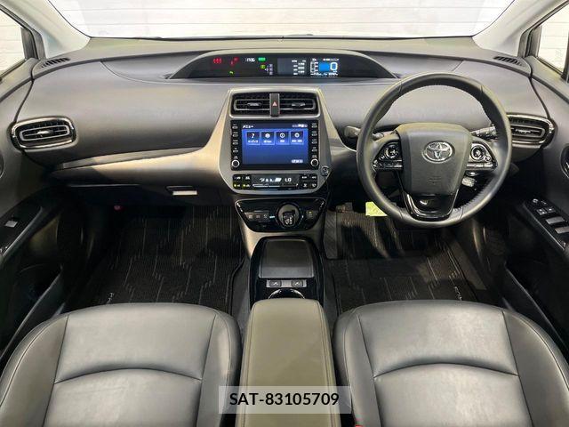 Toyota PRIUS 2022-02 8337420-1
