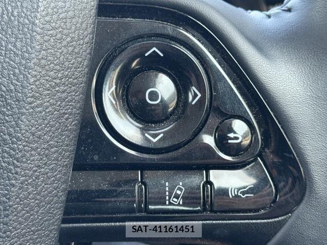 Toyota PRIUS 2021-04 8337436-14