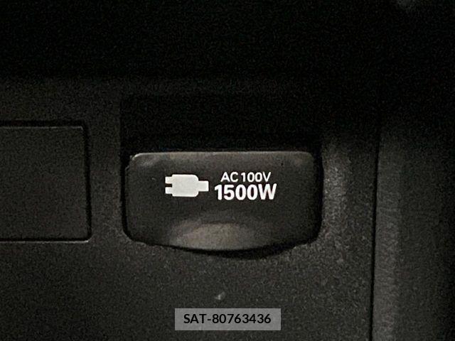 Toyota PRIUS 2025-03 8334439-5