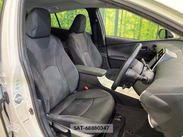 Toyota PRIUS 2016-08 8337451-8