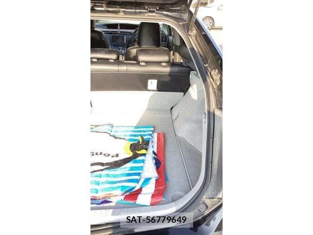 Toyota PRIUS 2011-11 8337480-14