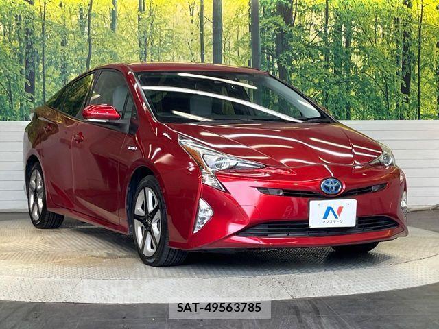 Toyota PRIUS 2017-11 8337440-15