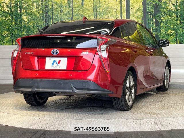 Toyota PRIUS 2017-11 8337440-16