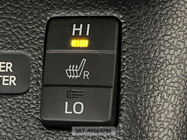 Toyota PRIUS 2017-11 8337440-6