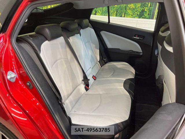 Toyota PRIUS 2017-11 8337440-8