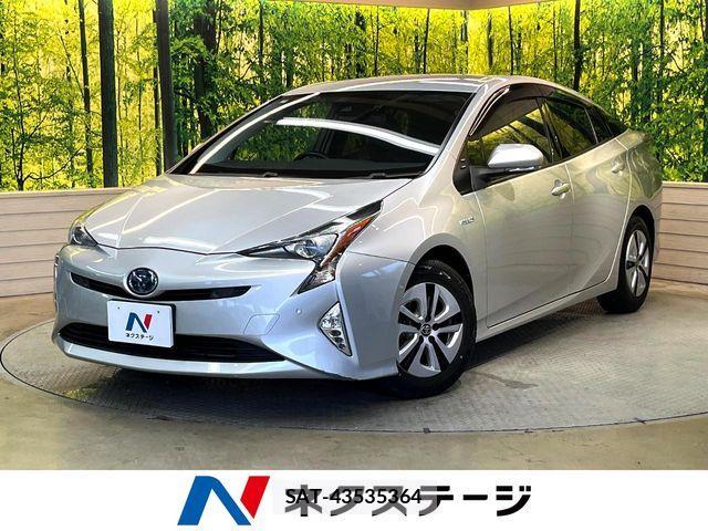 Toyota PRIUS 2017-04 8337449-0