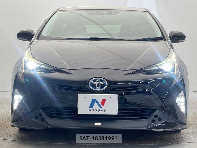 Toyota PRIUS 2018-07 8337434-14