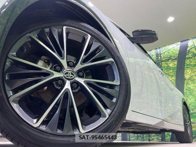 Toyota PRIUS 2023-06 8337409-12