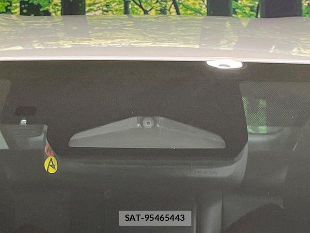 Toyota PRIUS 2023-06 8337409-4