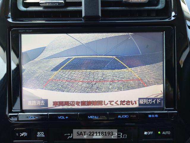 Toyota PRIUS 2017-05 8337430-15