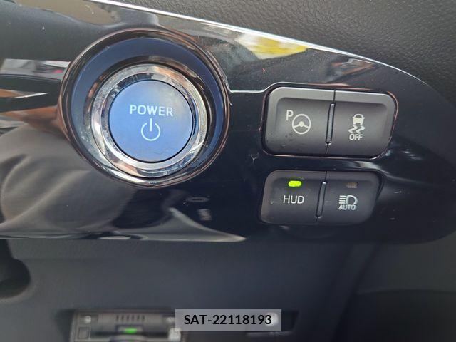 Toyota PRIUS 2017-05 8337430-18