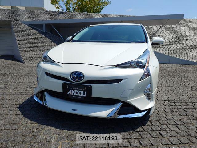 Toyota PRIUS 2017-05 8337430-5