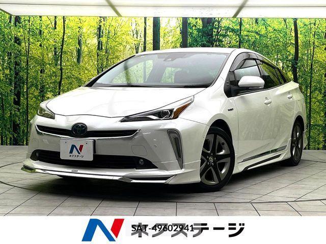 Toyota PRIUS 2019-04 8337422-0