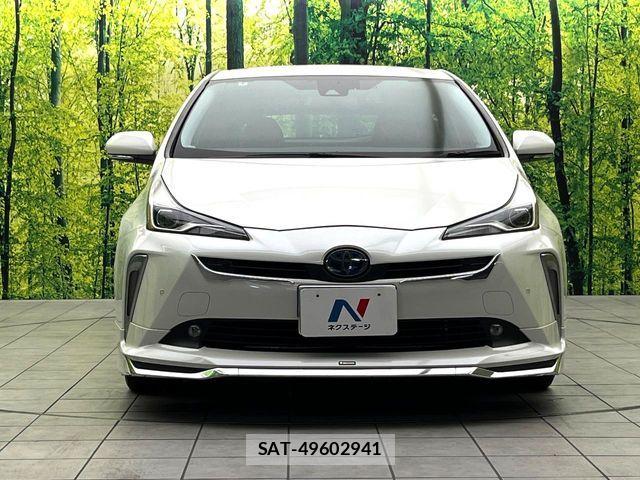 Toyota PRIUS 2019-04 8337422-14