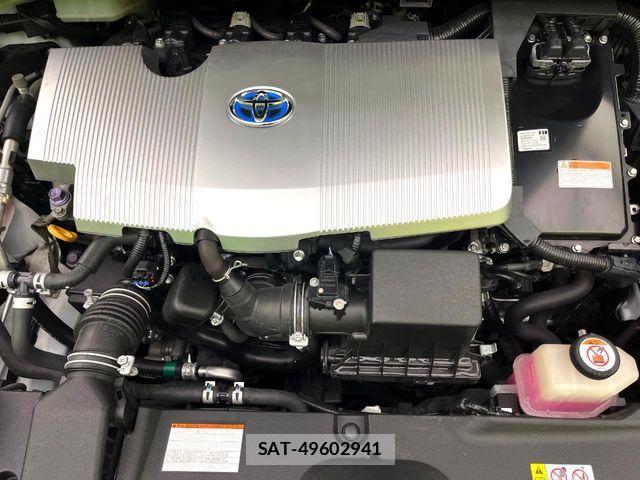 Toyota PRIUS 2019-04 8337422-18