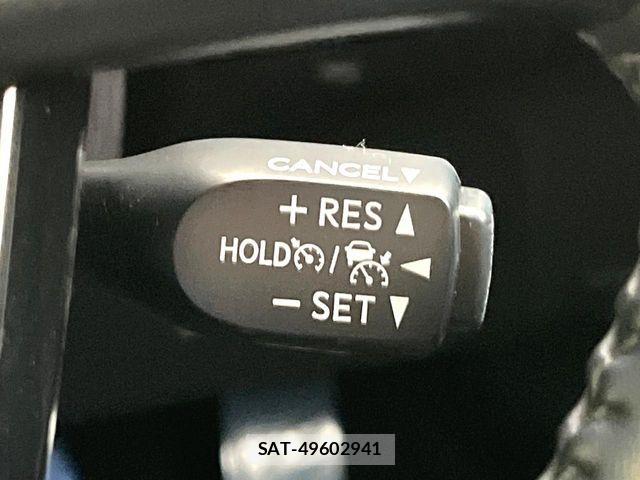 Toyota PRIUS 2019-04 8337422-5