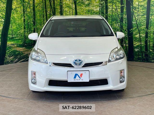 Toyota PRIUS 2011-08 8337462-14