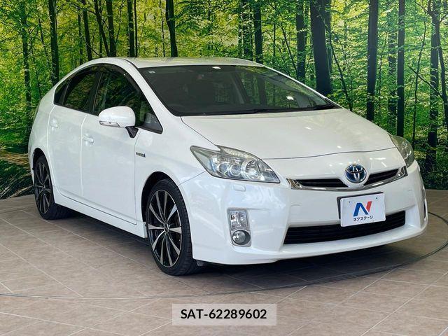 Toyota PRIUS 2011-08 8337462-16