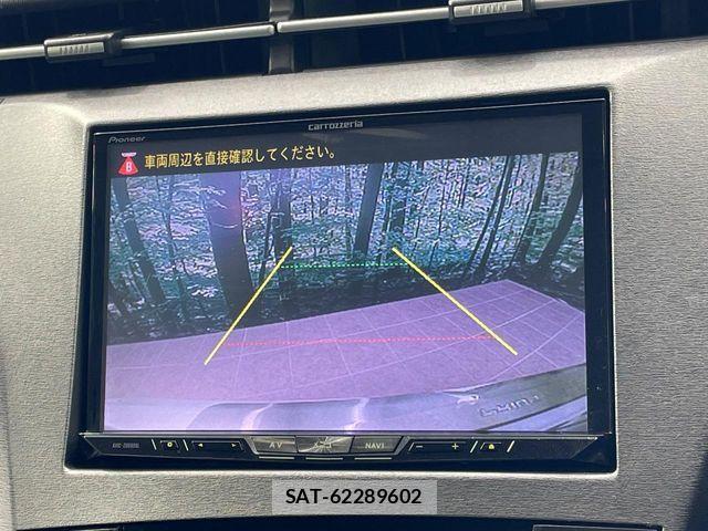 Toyota PRIUS 2011-08 8337462-5