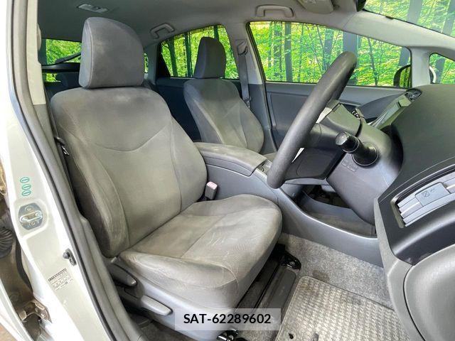 Toyota PRIUS 2011-08 8337462-8