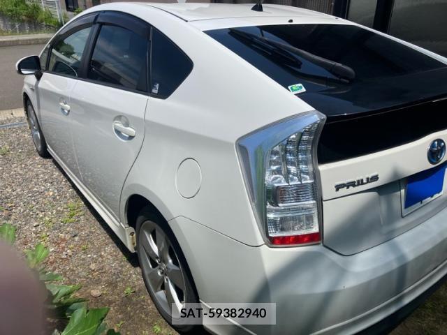Toyota PRIUS 2009-10 8337482-2