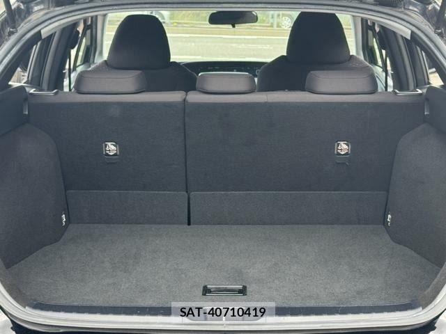 Toyota PRIUS 2016-12 8337443-12