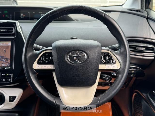 Toyota PRIUS 2016-12 8337443-14