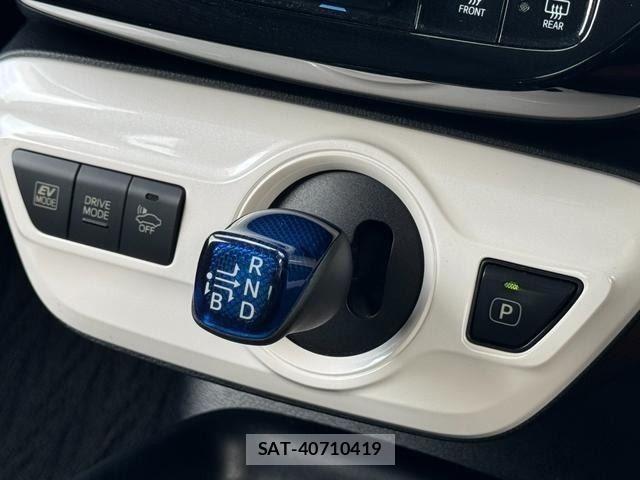 Toyota PRIUS 2016-12 8337443-24