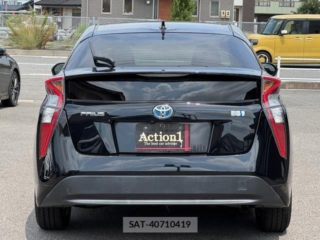 Toyota PRIUS 2016-12 8337443-4