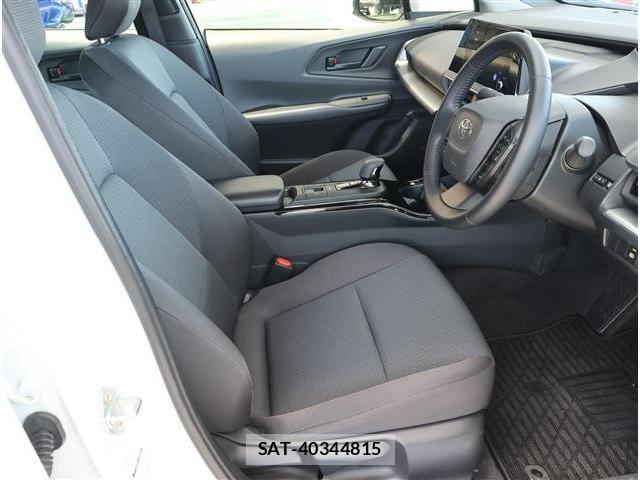Toyota PRIUS 2024-07 8337421-12
