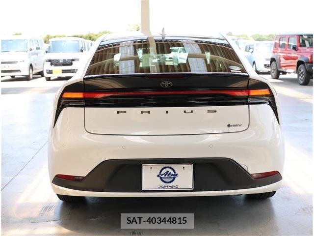 Toyota PRIUS 2024-07 8337421-21