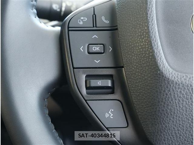 Toyota PRIUS 2024-07 8337421-26