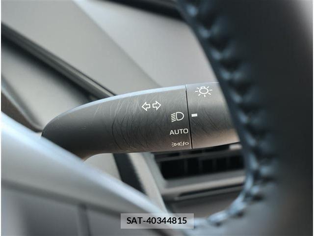 Toyota PRIUS 2024-07 8337421-29