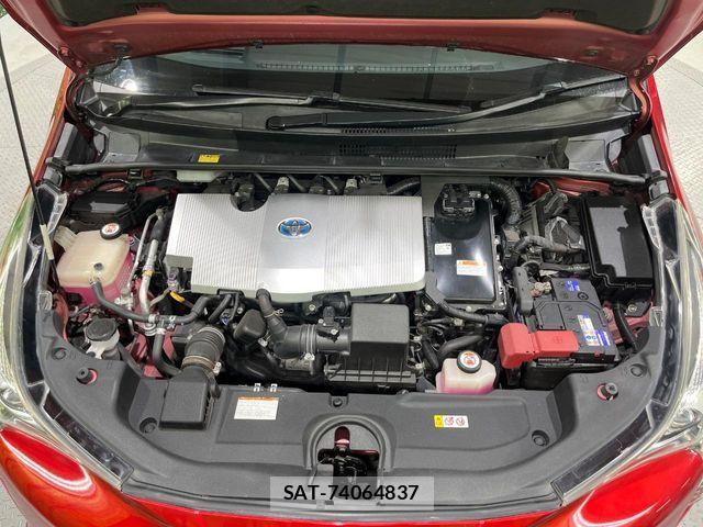 Toyota PRIUS 2017-06 8337447-17