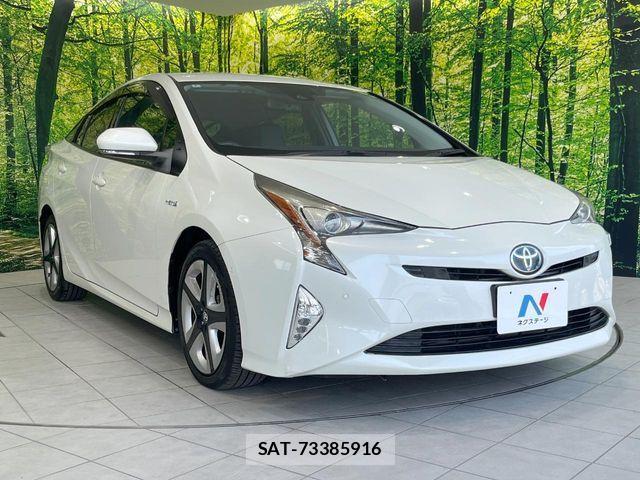 Toyota PRIUS 2016-07 8355378-15