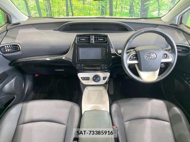 Toyota PRIUS 2016-07 8355378-1