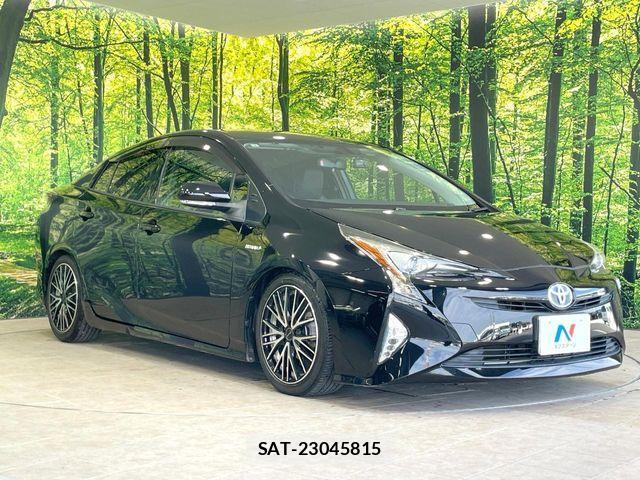Toyota PRIUS 2017-10 8355377-15