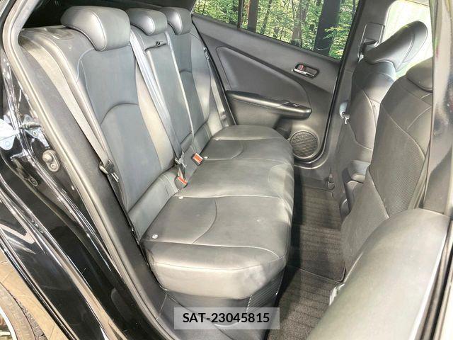Toyota PRIUS 2017-10 8355377-8