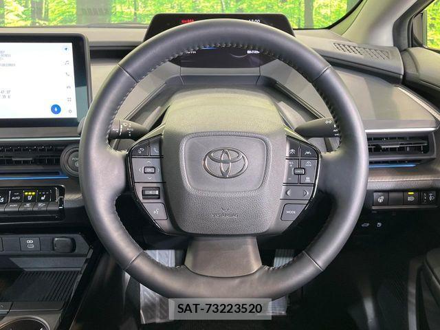 Toyota PRIUS 2023-04 8355353-10