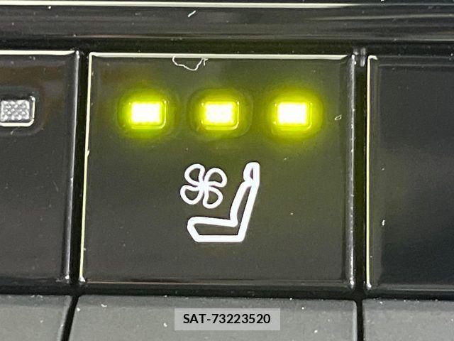 Toyota PRIUS 2023-04 8355353-5