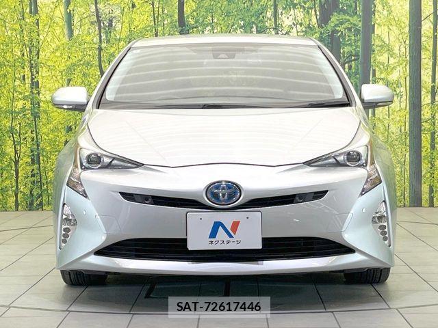 Toyota PRIUS 2016-05 8355374-13
