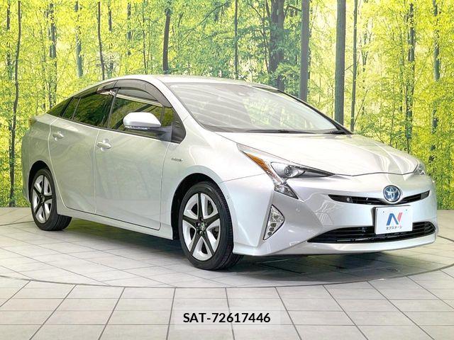 Toyota PRIUS 2016-05 8355374-15