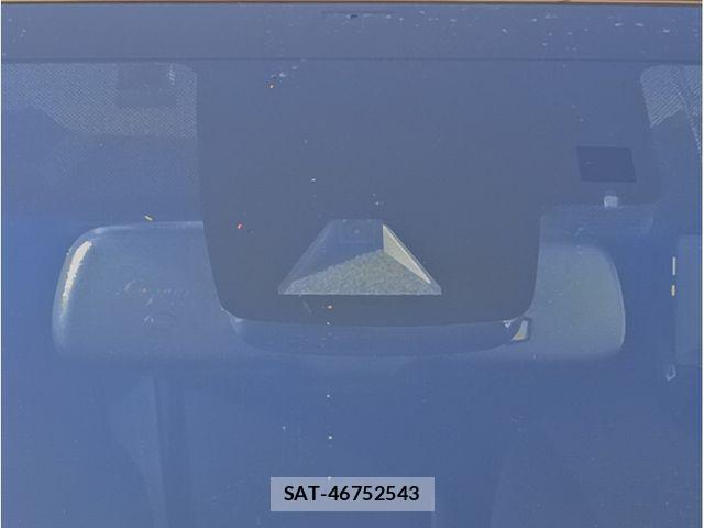 Toyota PRIUS 2021-07 8355371-16