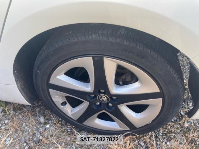 Toyota PRIUS 2018-08 8355383-9