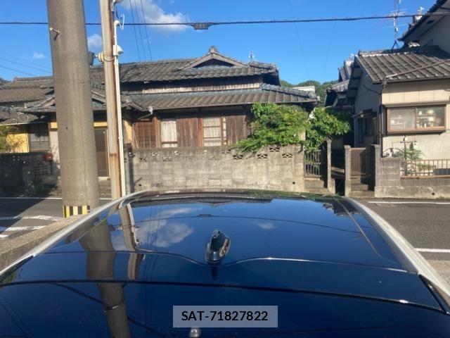 Toyota PRIUS 2018-08 8355383-6