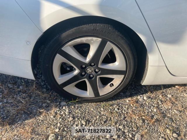 Toyota PRIUS 2018-08 8355383-8